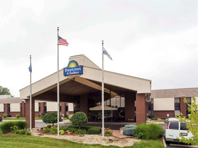 Days Inn & Suites By Wyndham Northwest Indianápolis Exterior foto